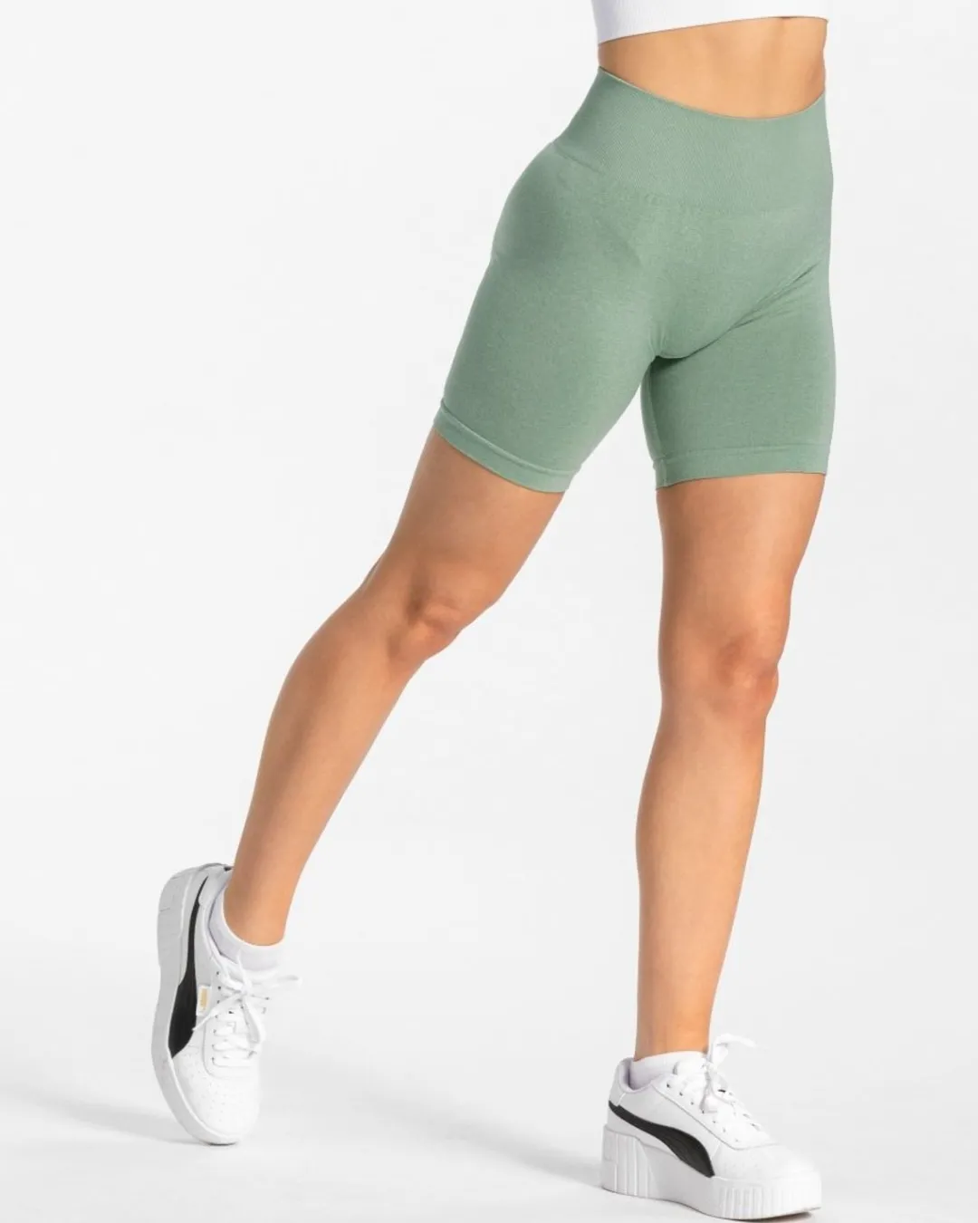 TEVEO Shorts*Classy Short "Salbei"