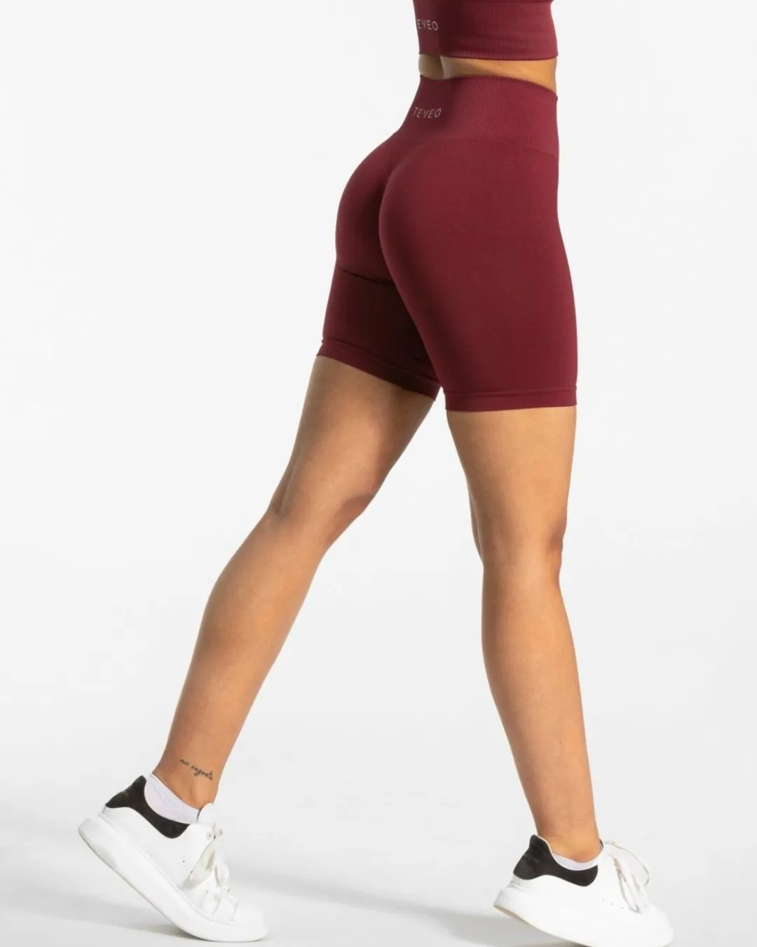 TEVEO Shorts*Classy Short "Weinrot"