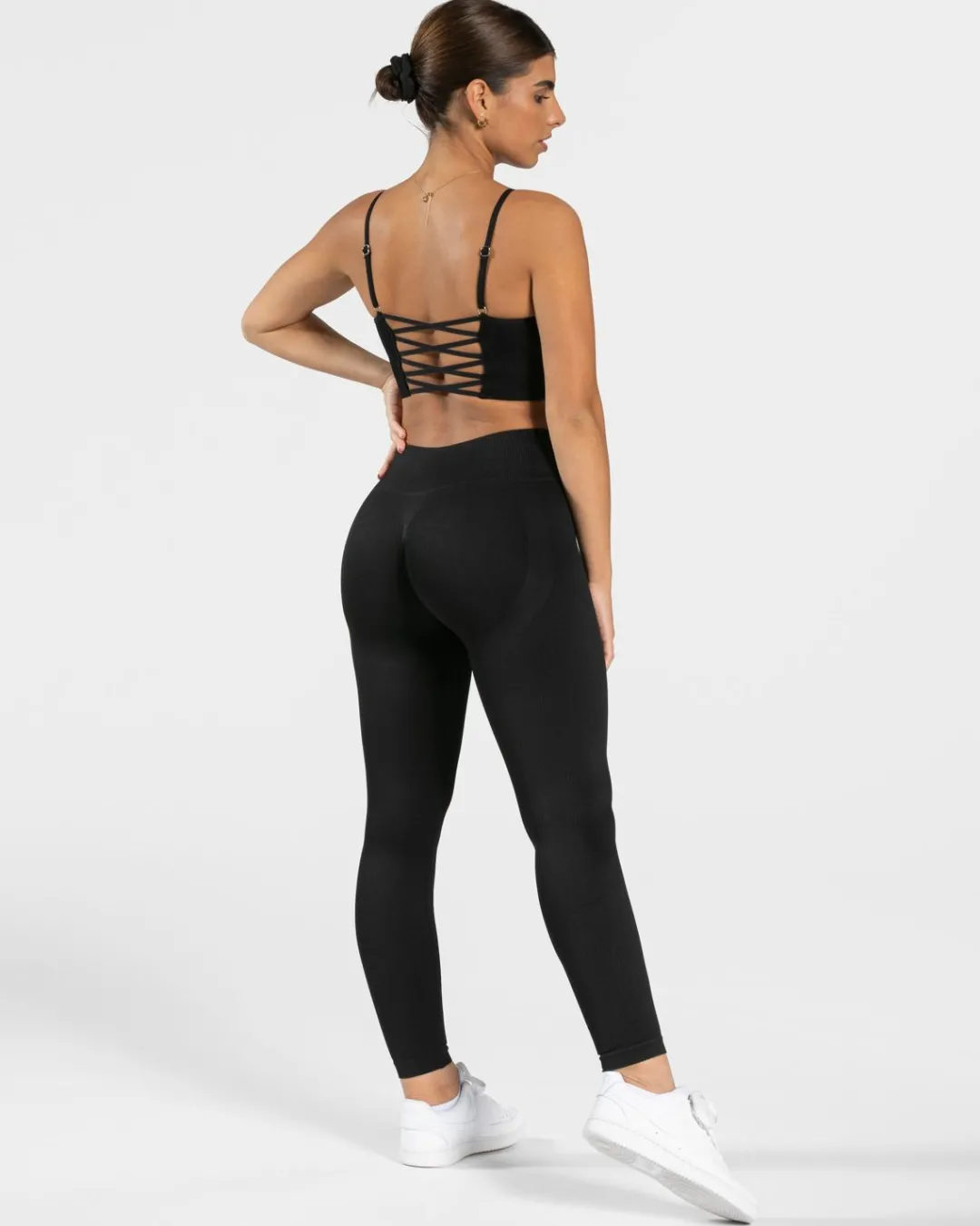 TEVEO Sports Bras*Elegant Cross Top "Schwarz"