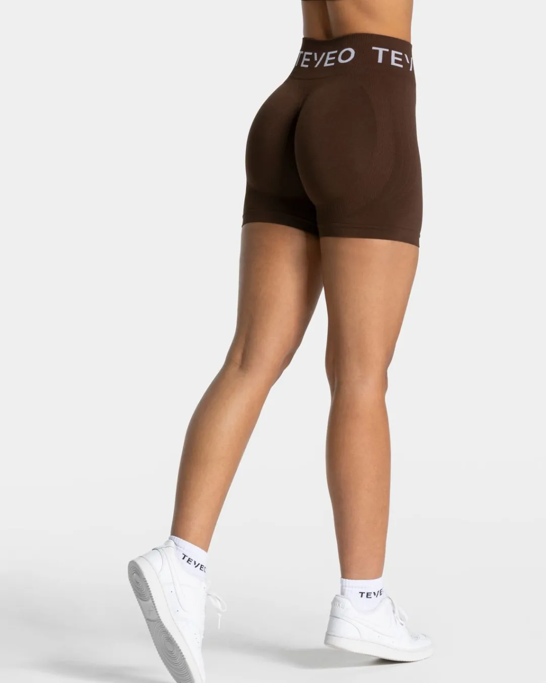 TEVEO Shorts*Signature Scrunch Short "Dunkelbraun"