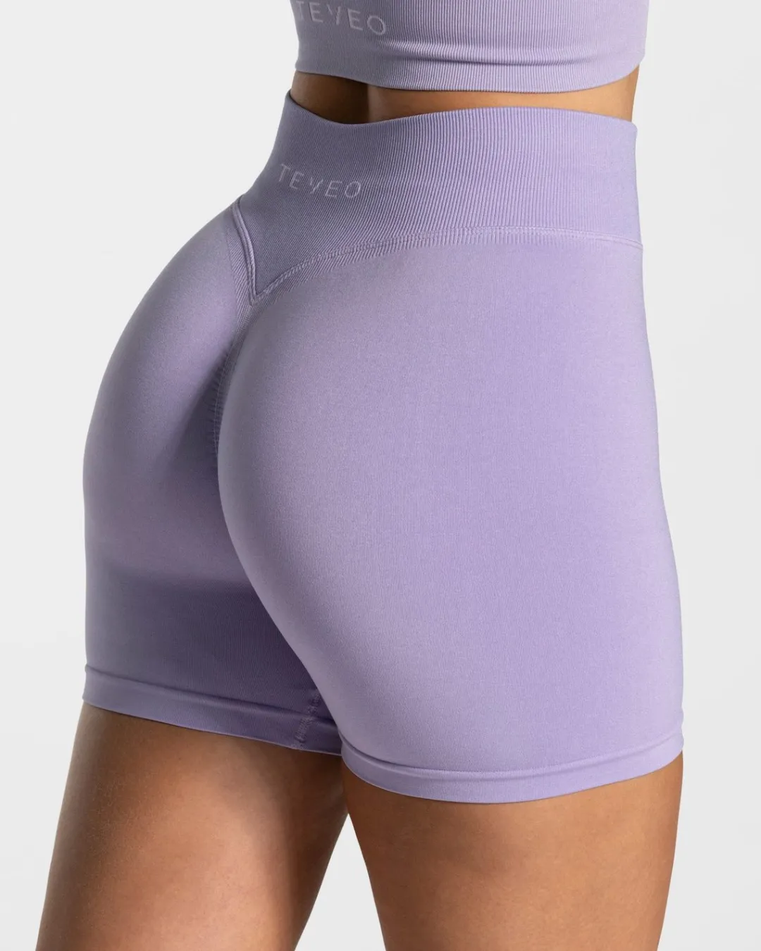 TEVEO Shorts*Statement Scrunch Short "Flieder"