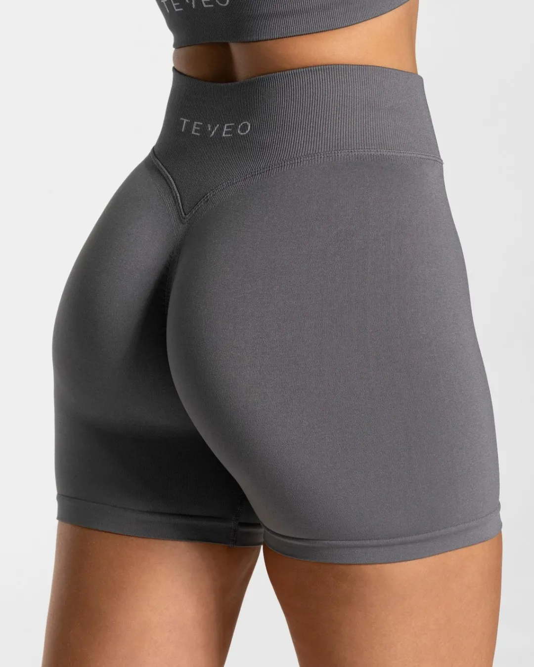 TEVEO Shorts*Statement Scrunch Short "Graphit"