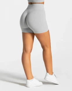 TEVEO Shorts*Statement Scrunch Short "Hellgrau"