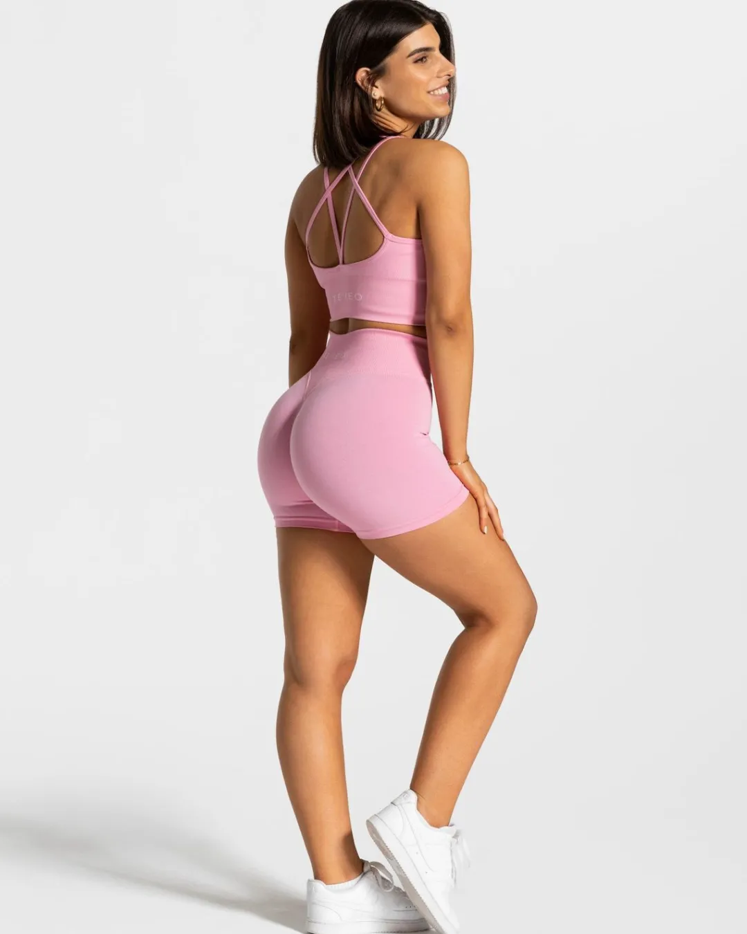 TEVEO Shorts*Statement Scrunch Short "Pink"