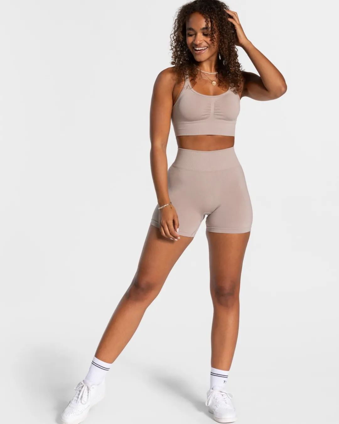 TEVEO Shorts*Timeless Scrunch Short "Dust"