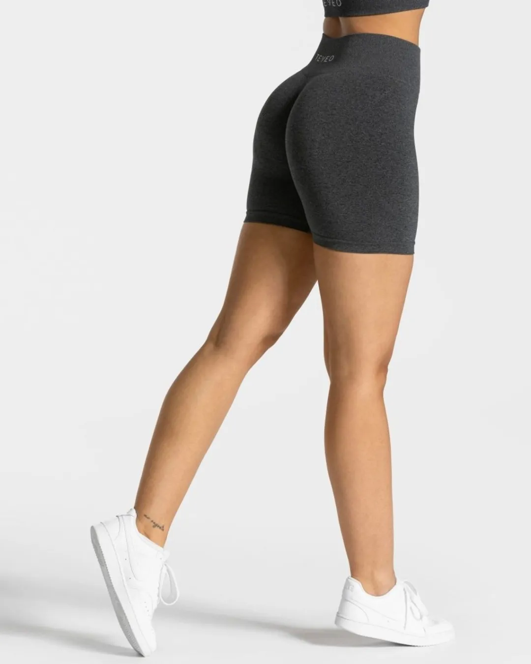 TEVEO Shorts*Timeless Scrunch Short "Dunkelgrau"