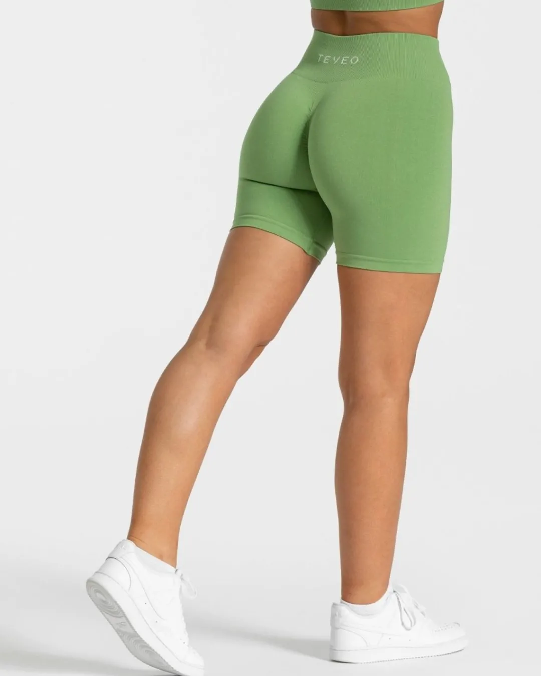 TEVEO Shorts*Timeless Scrunch Short "Olive"