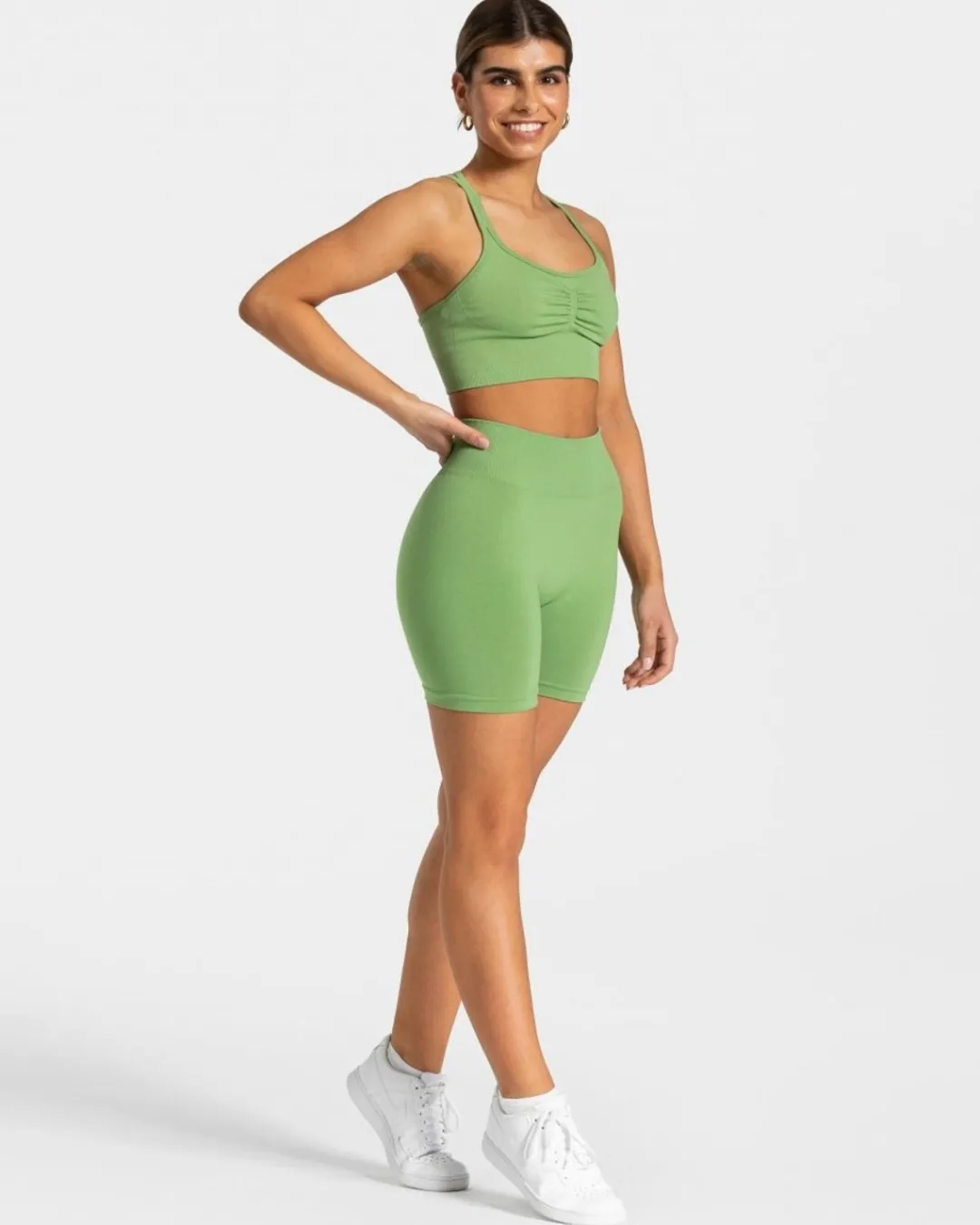 TEVEO Shorts*Timeless Scrunch Short "Olive"