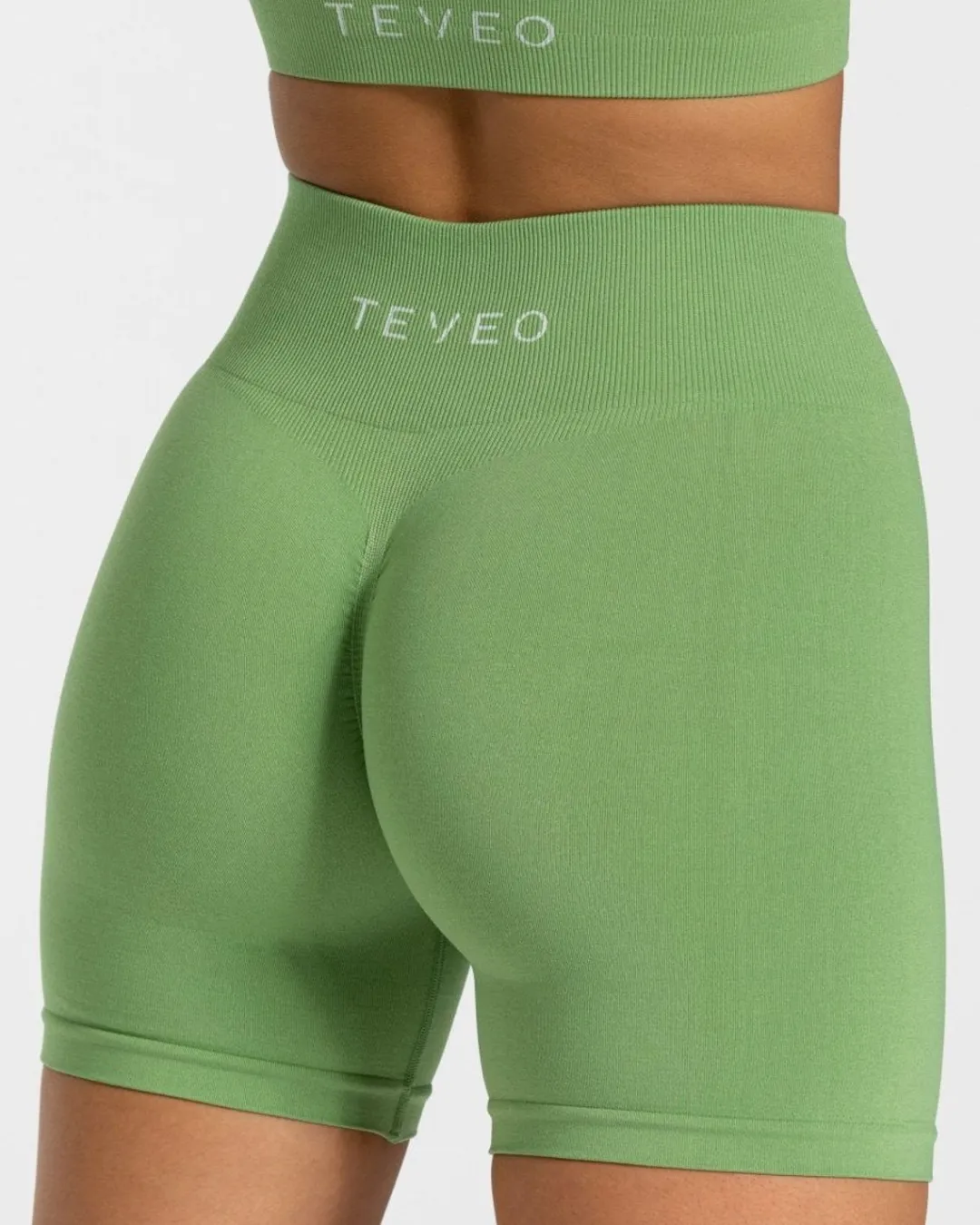 TEVEO Shorts*Timeless Scrunch Short "Olive"