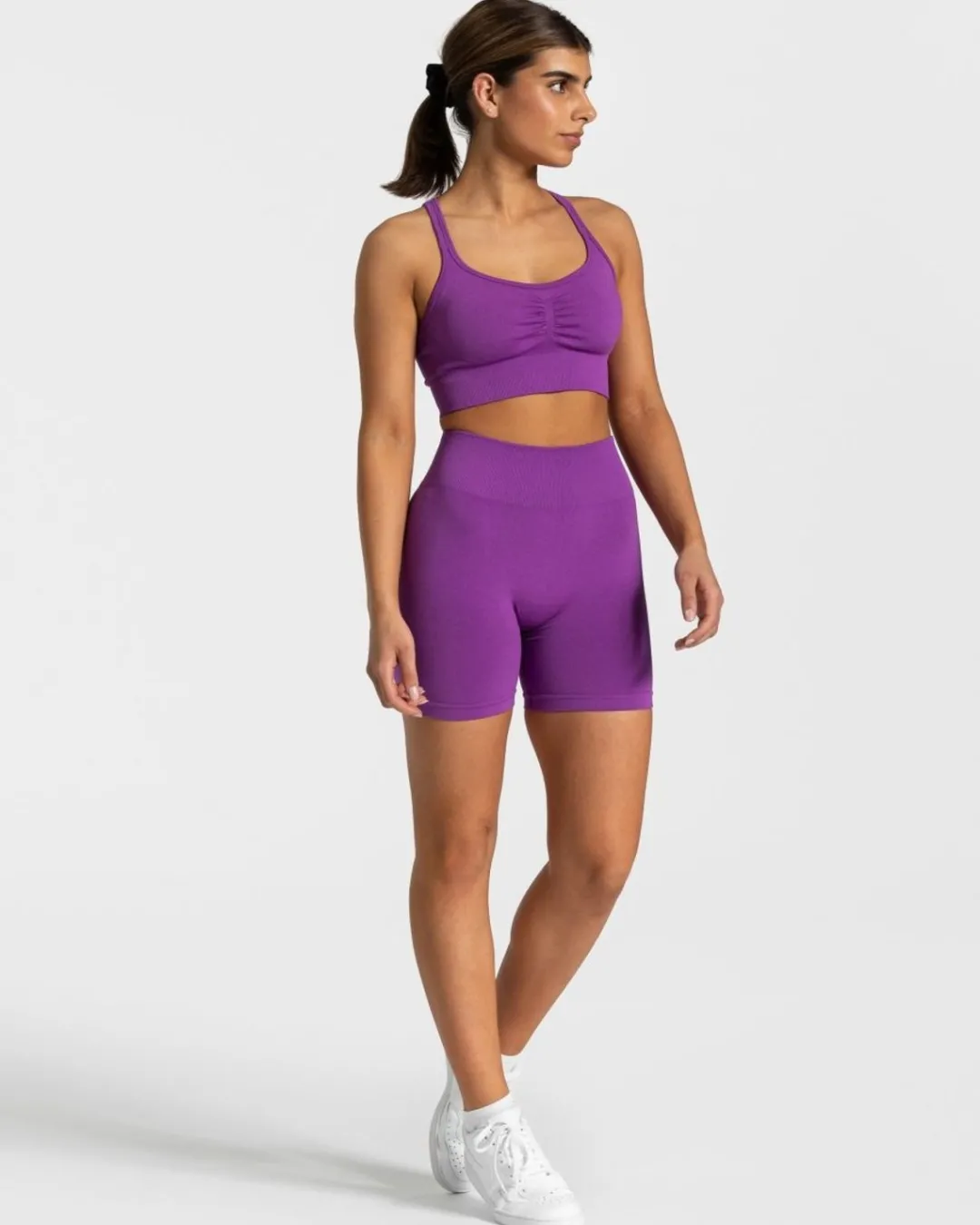 TEVEO Shorts*Timeless Scrunch Short "Violett"