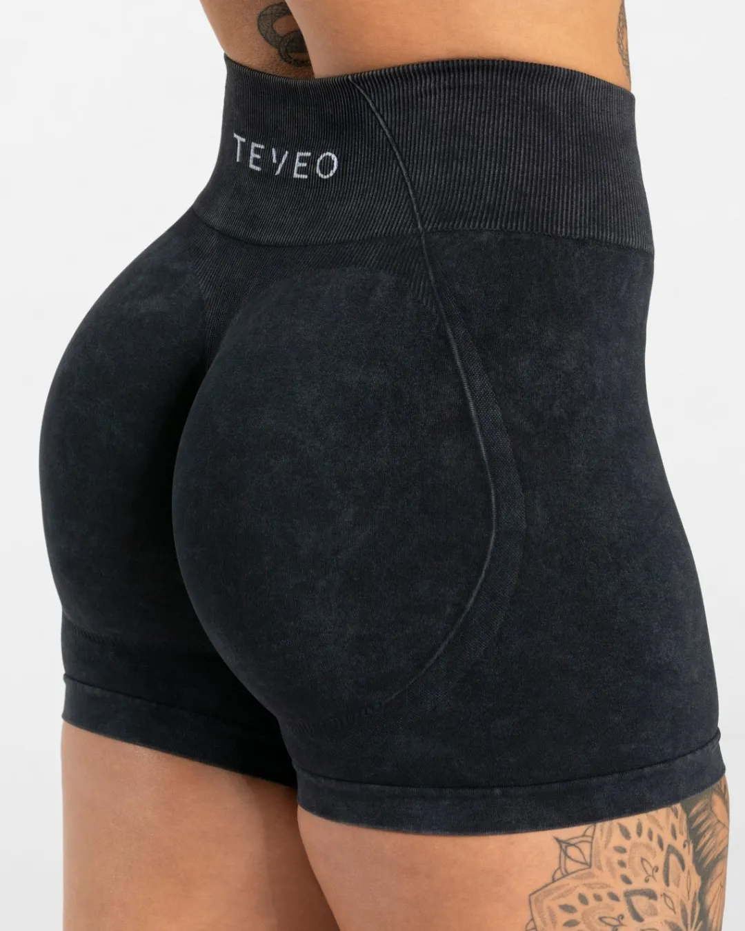 TEVEO Shorts*Acid Covert Scrunch Short "Schwarz"