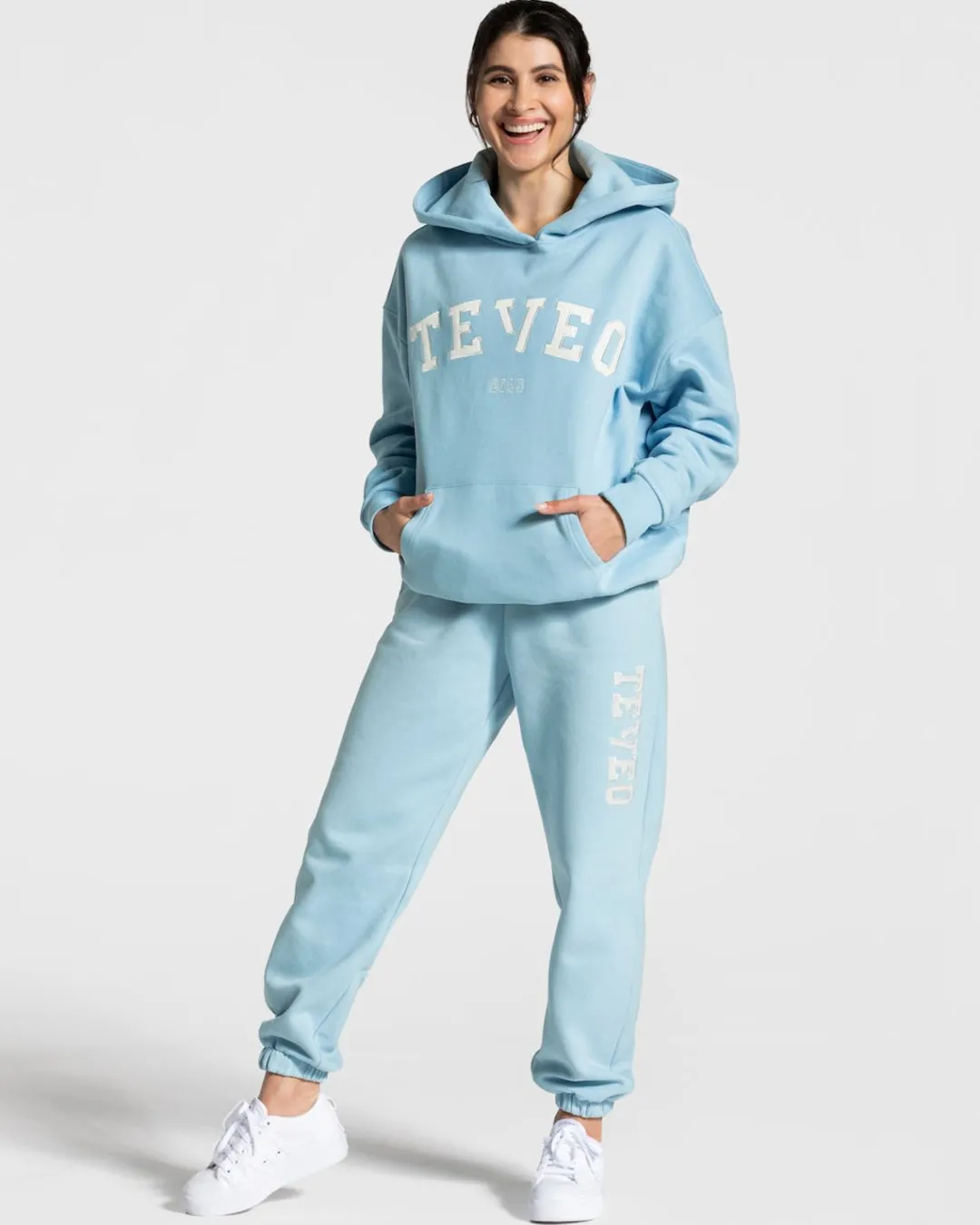 TEVEO Hoodies & Jackets*College Oversized Hoodie "Babyblau"