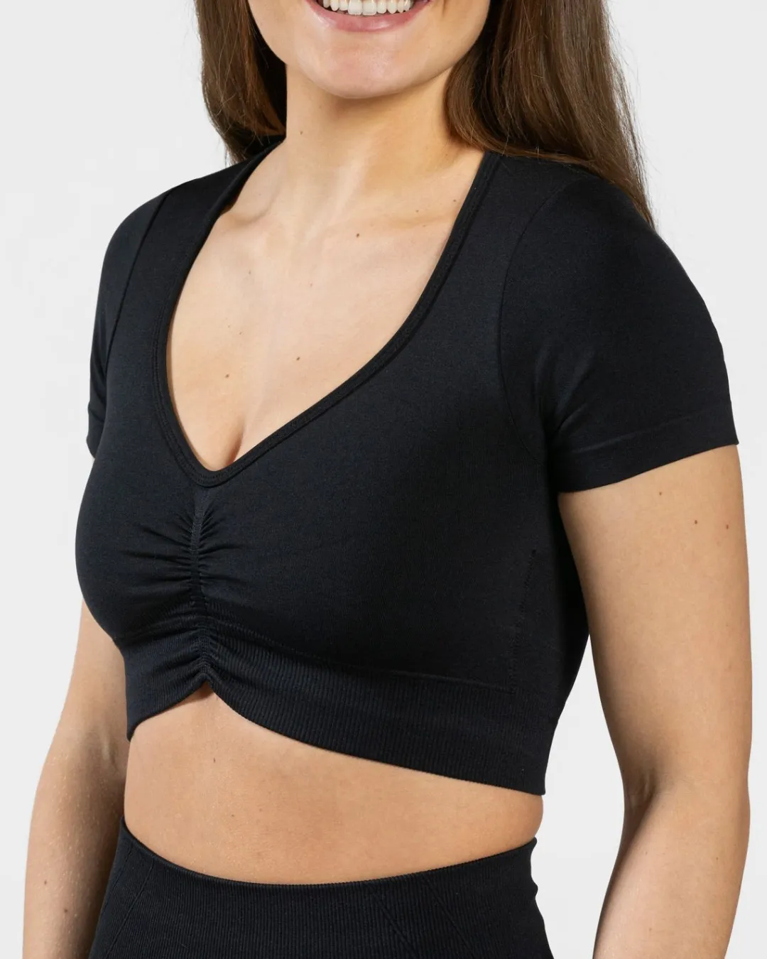 TEVEO Tops*Focus Crop Top "Schwarz"