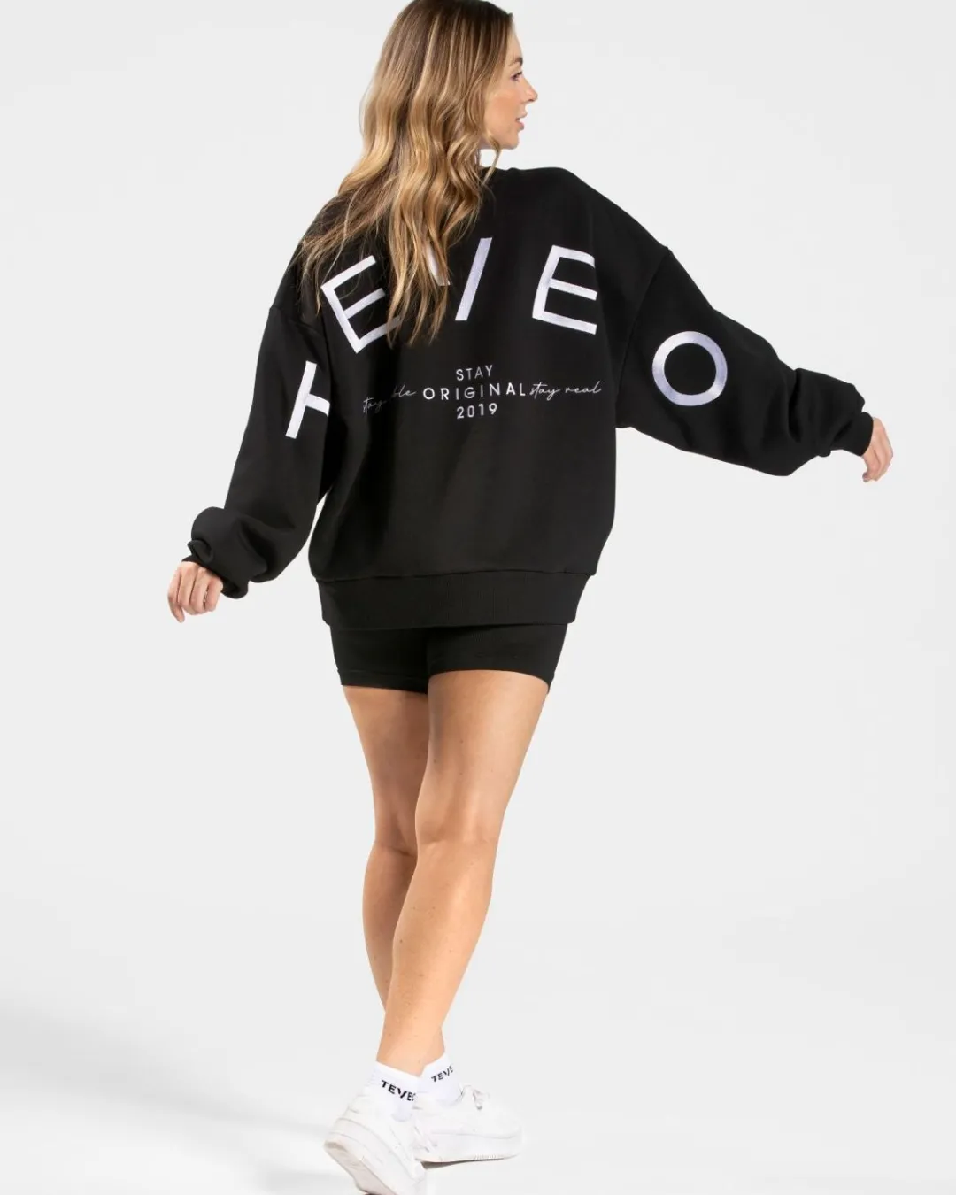 TEVEO Hoodies & Jackets*Signature Oversized Sweater "Schwarz"